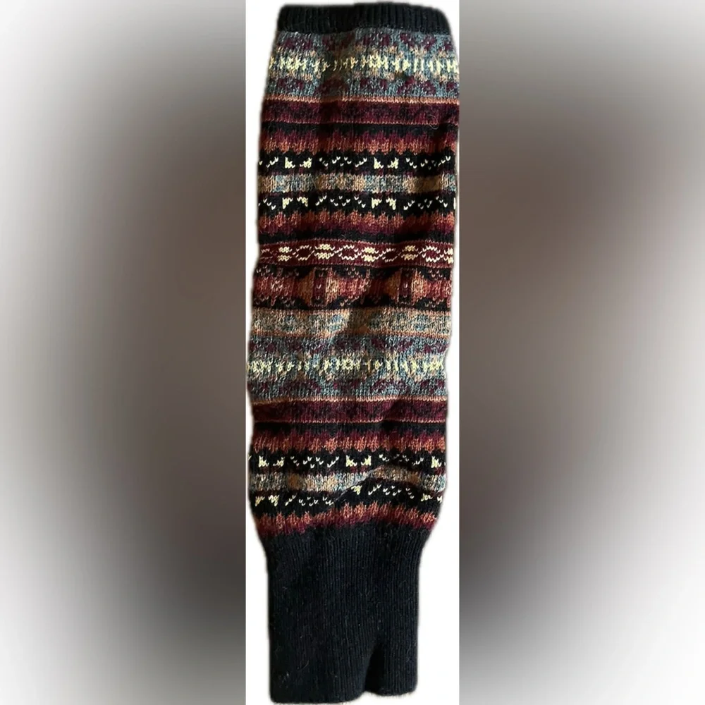Multicolor Patterned Women's Knit Leg Warmers/Boot Cuffs. Excellent condition.